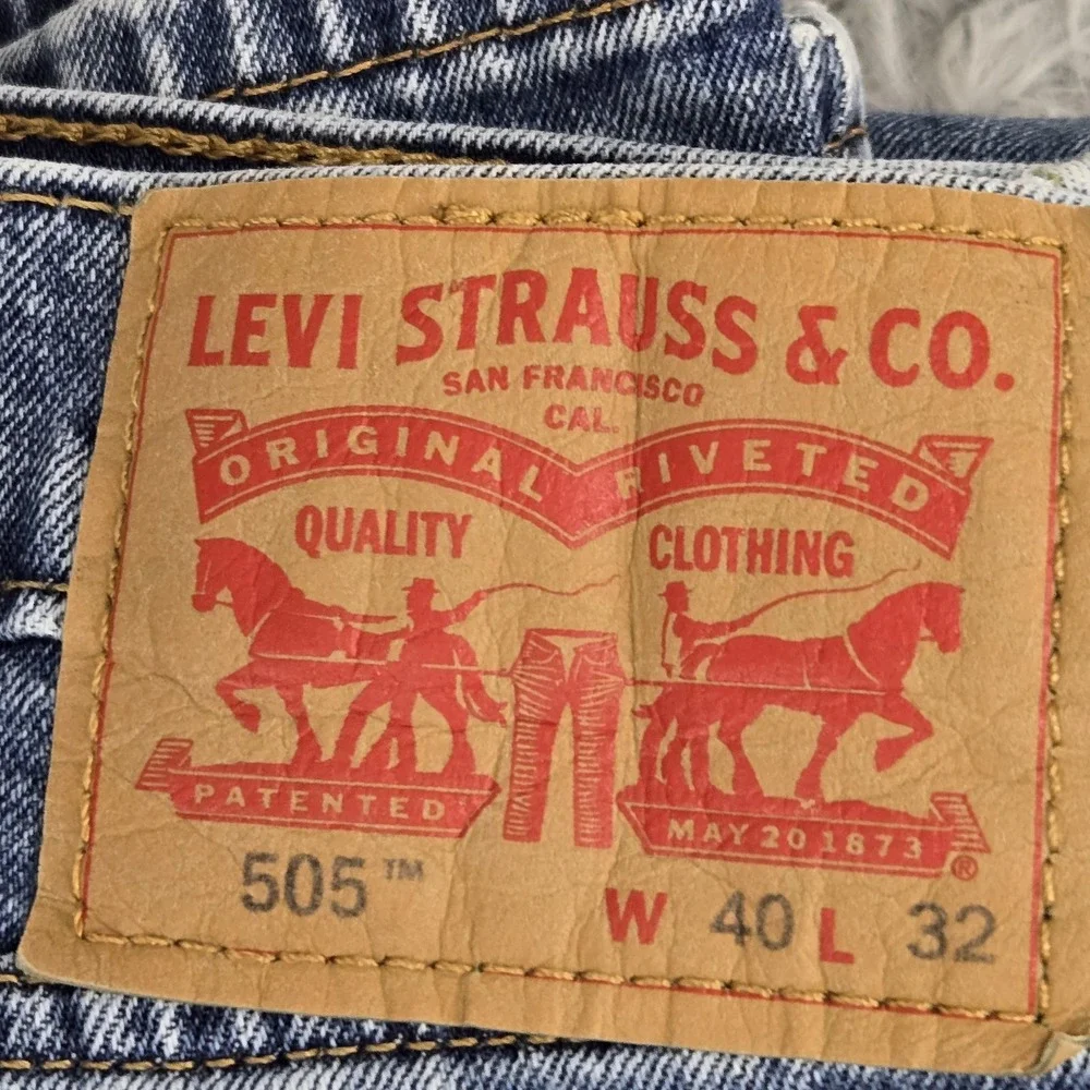 Levis 505 CW-3421 Mens 40x32 (38x30) Straight Leg Medium Wash Denim‎ Jeans